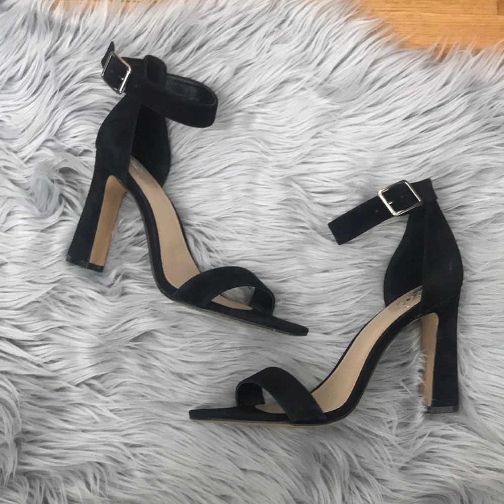[SOLD] Vince Camuto Black Suede 'Acelyn' Heels 9.5 - Picture 6 of 8